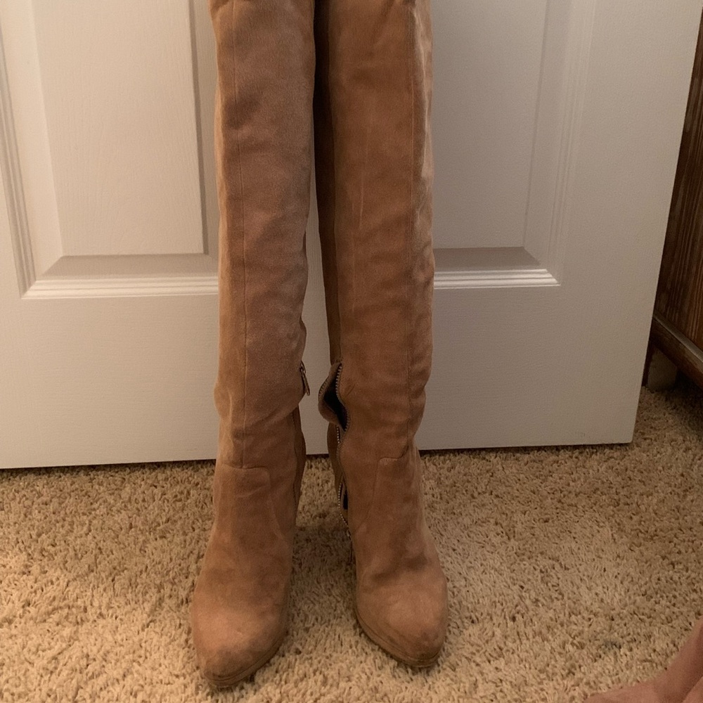 Michael Kohrs Knee High Boots